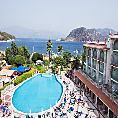 Martı La Perla +16